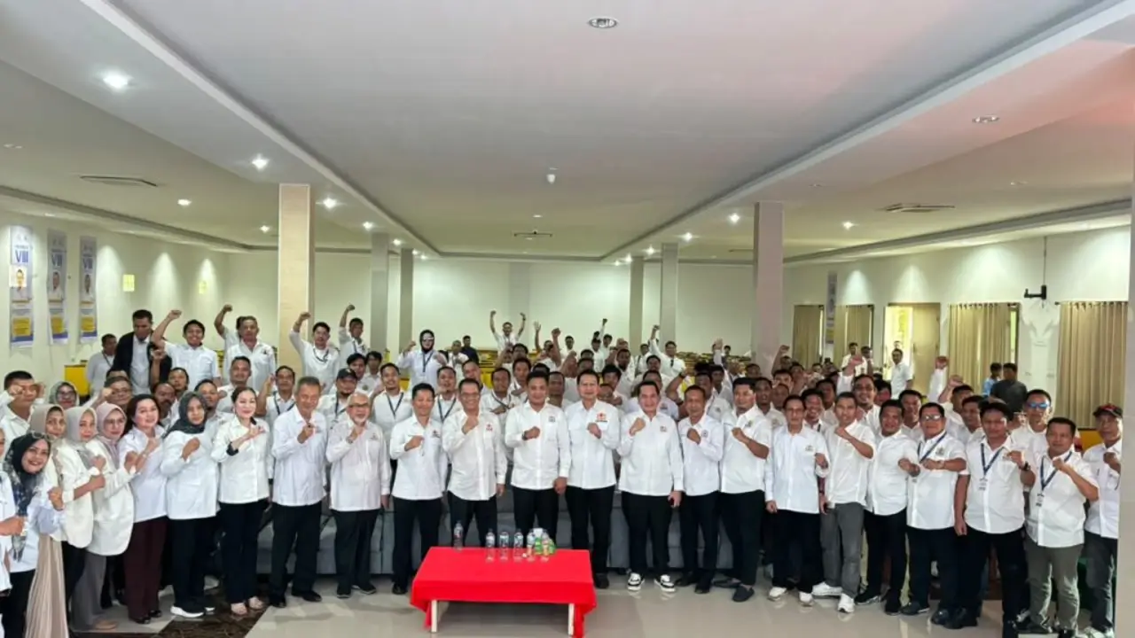 Foto bersama KADIN Sulsel